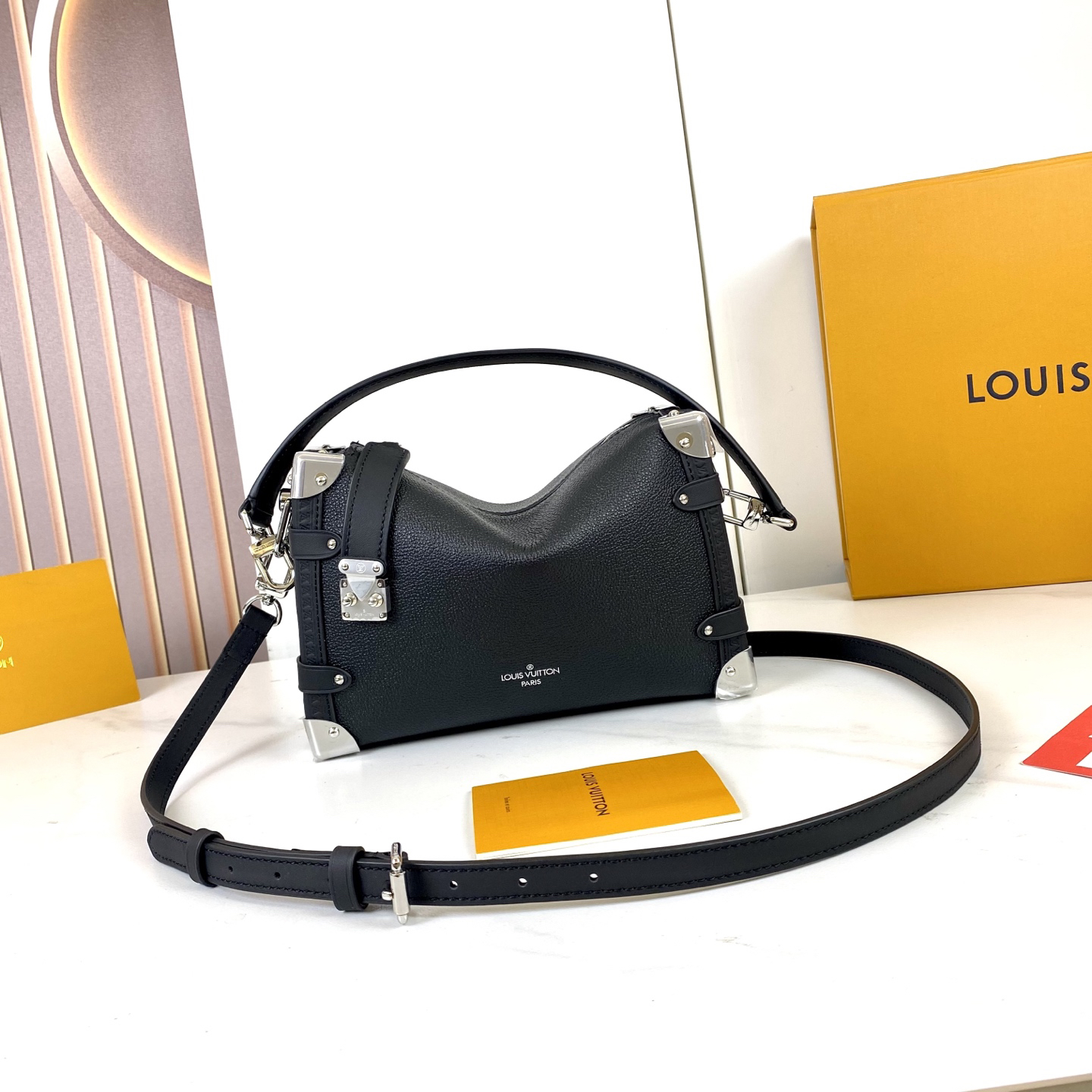 Louis Vuitton Hot New Product-93