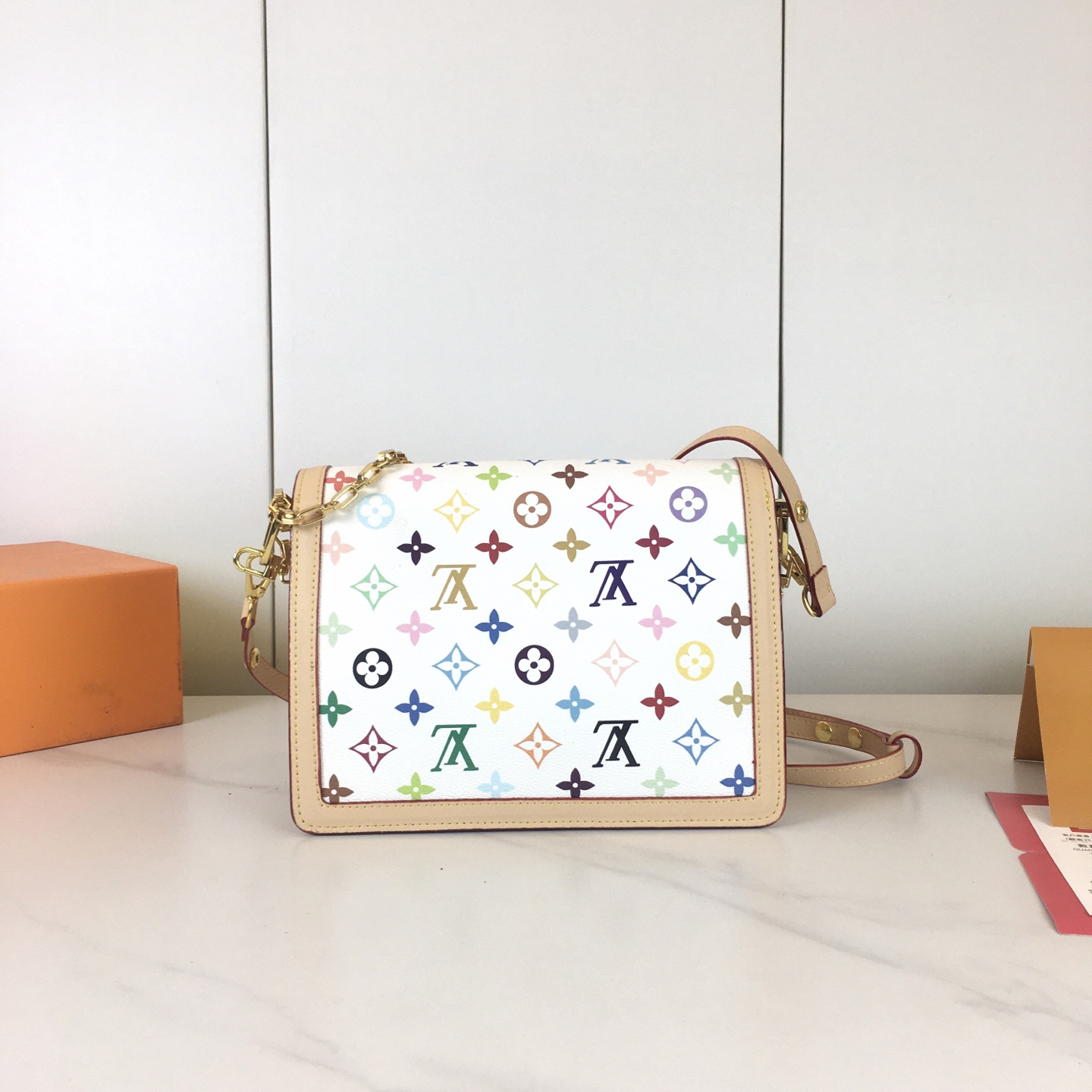 Louis Vuitton Hot New Product-197