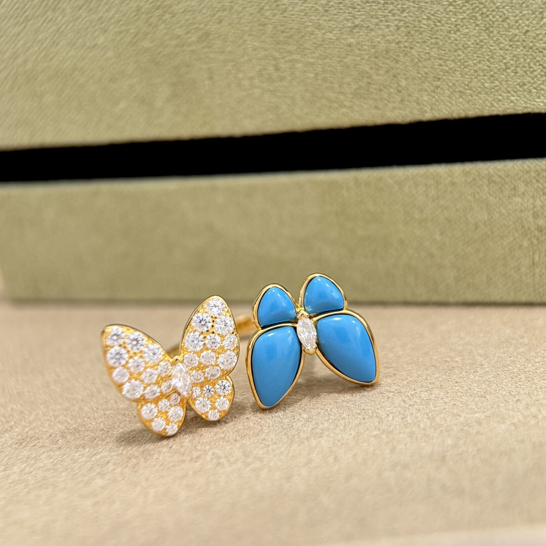 Van Cleef & Arpels earring-55
