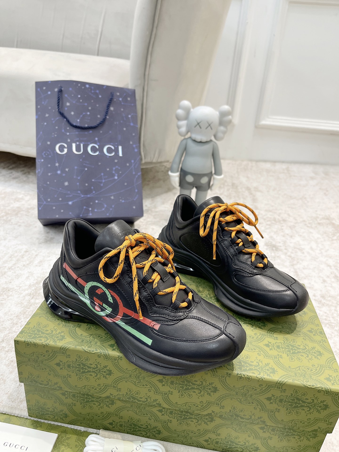 Gucci Sneakers-149
