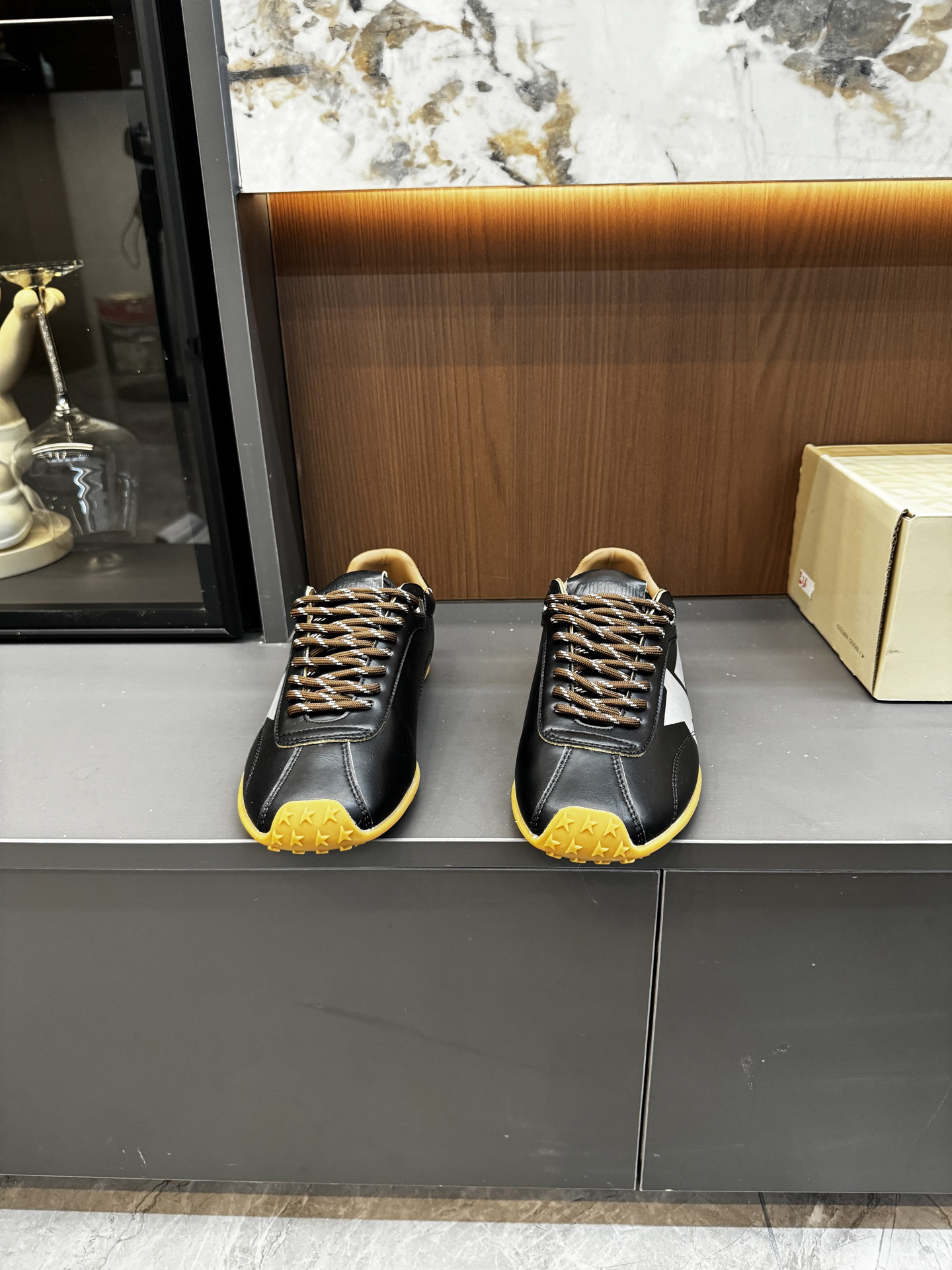 Golden Goose Sneakers-23