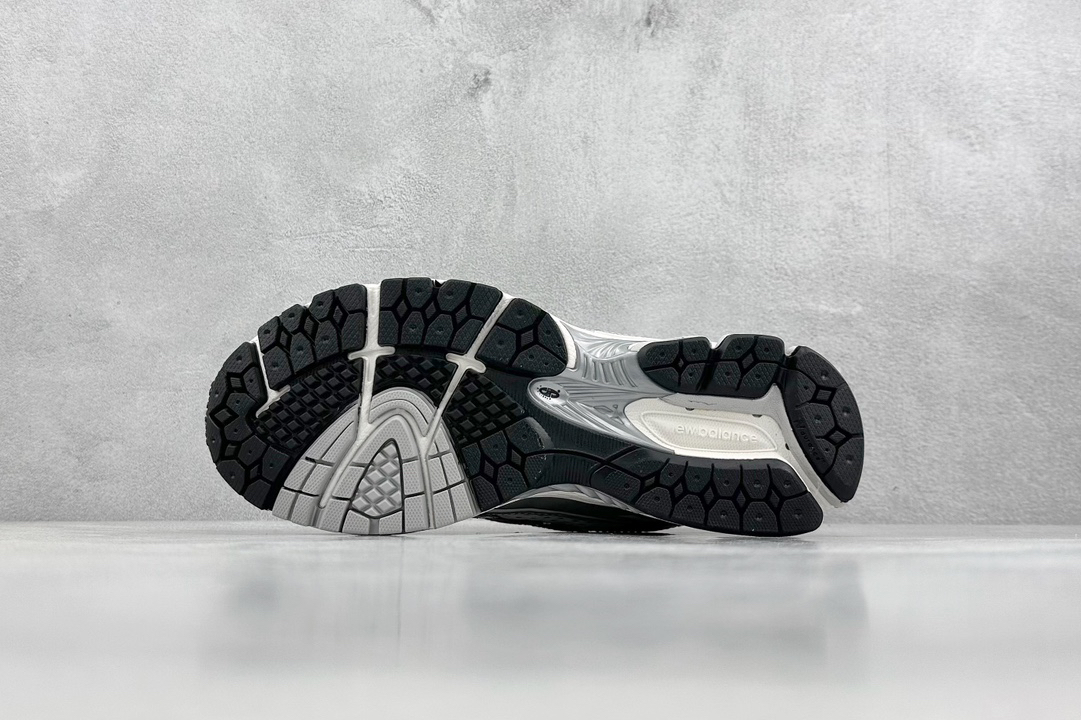 New Balance Sneakers-93