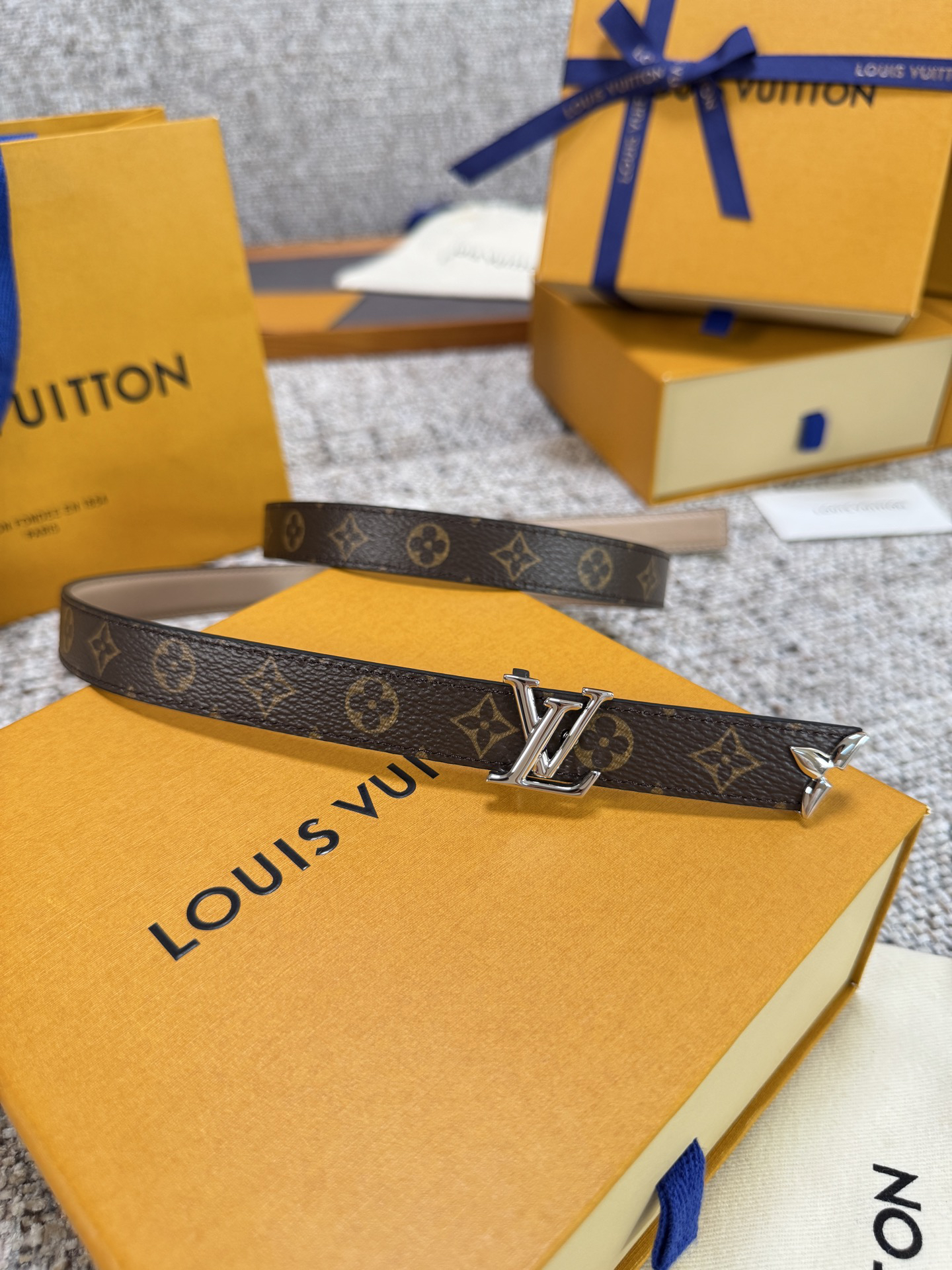 Lv belt-77