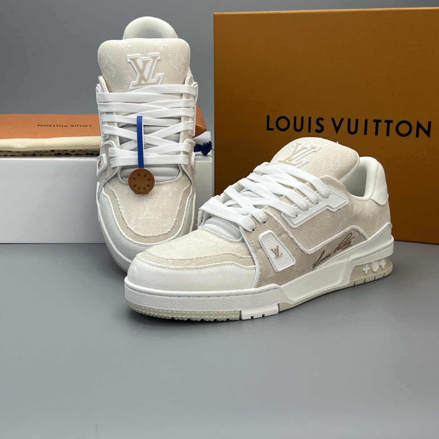 Lv Sneakers-149