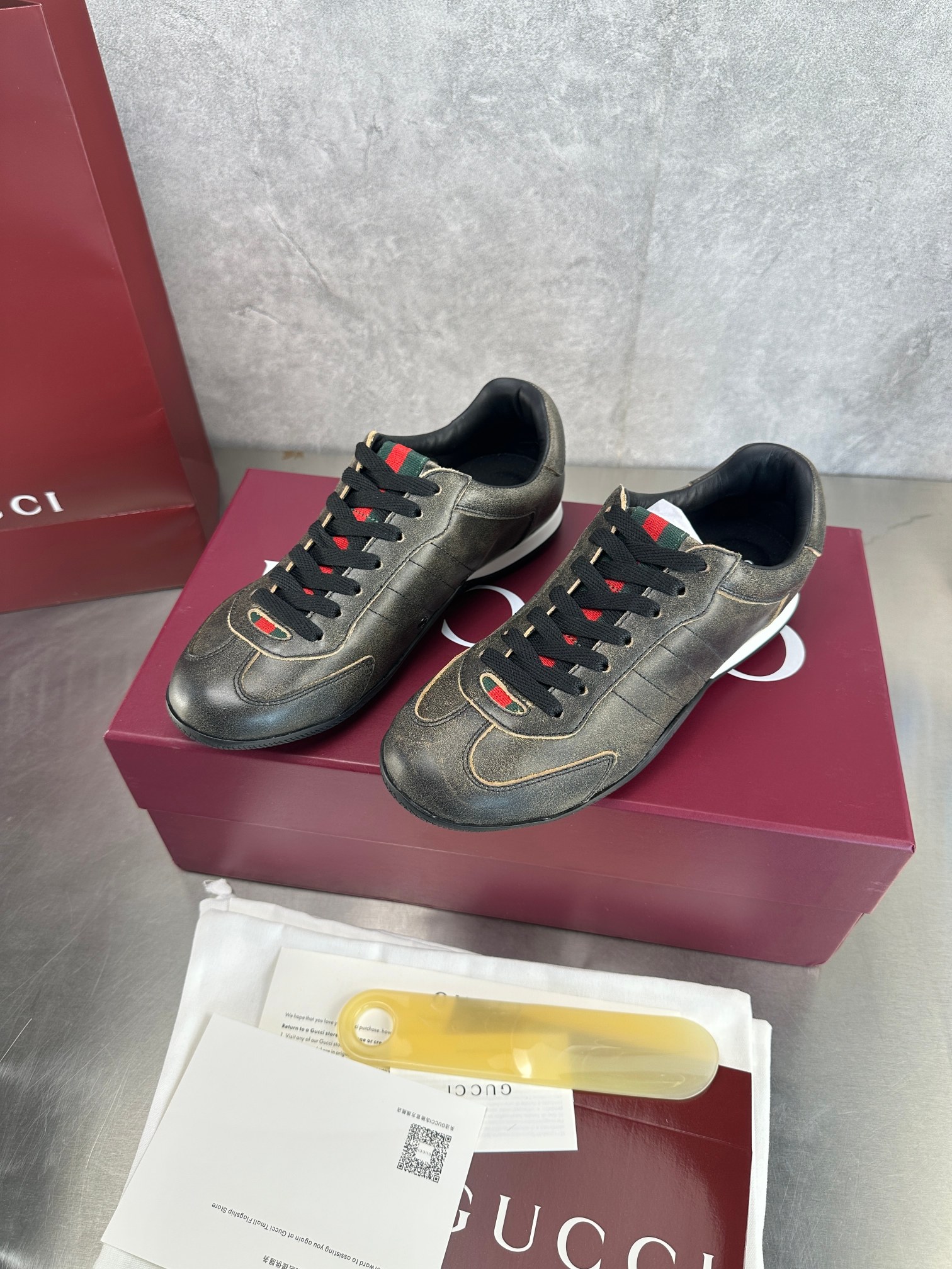 Gucci Sneakers-186