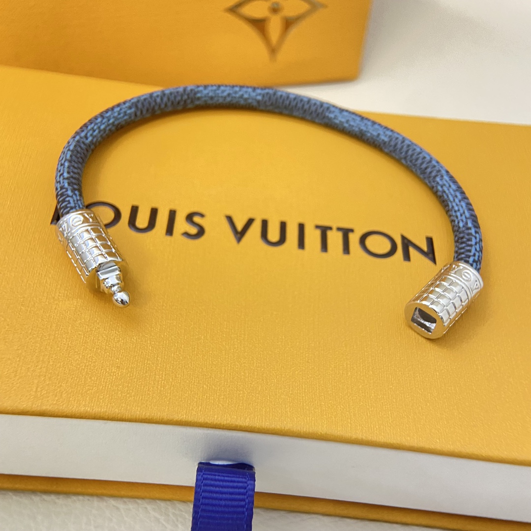 LV Bracelet-78