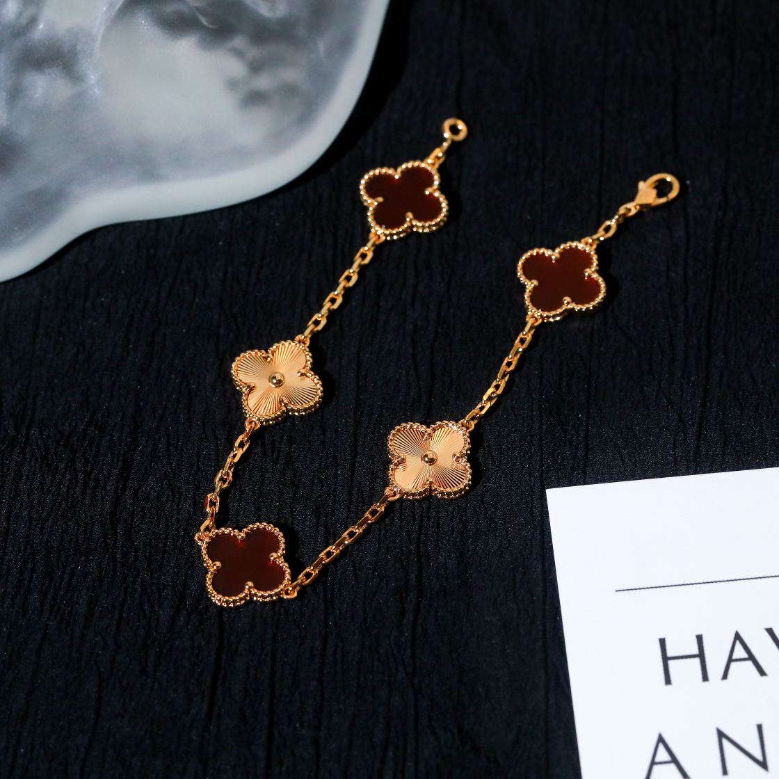 Van Cleef & Arpels Bracelet-70