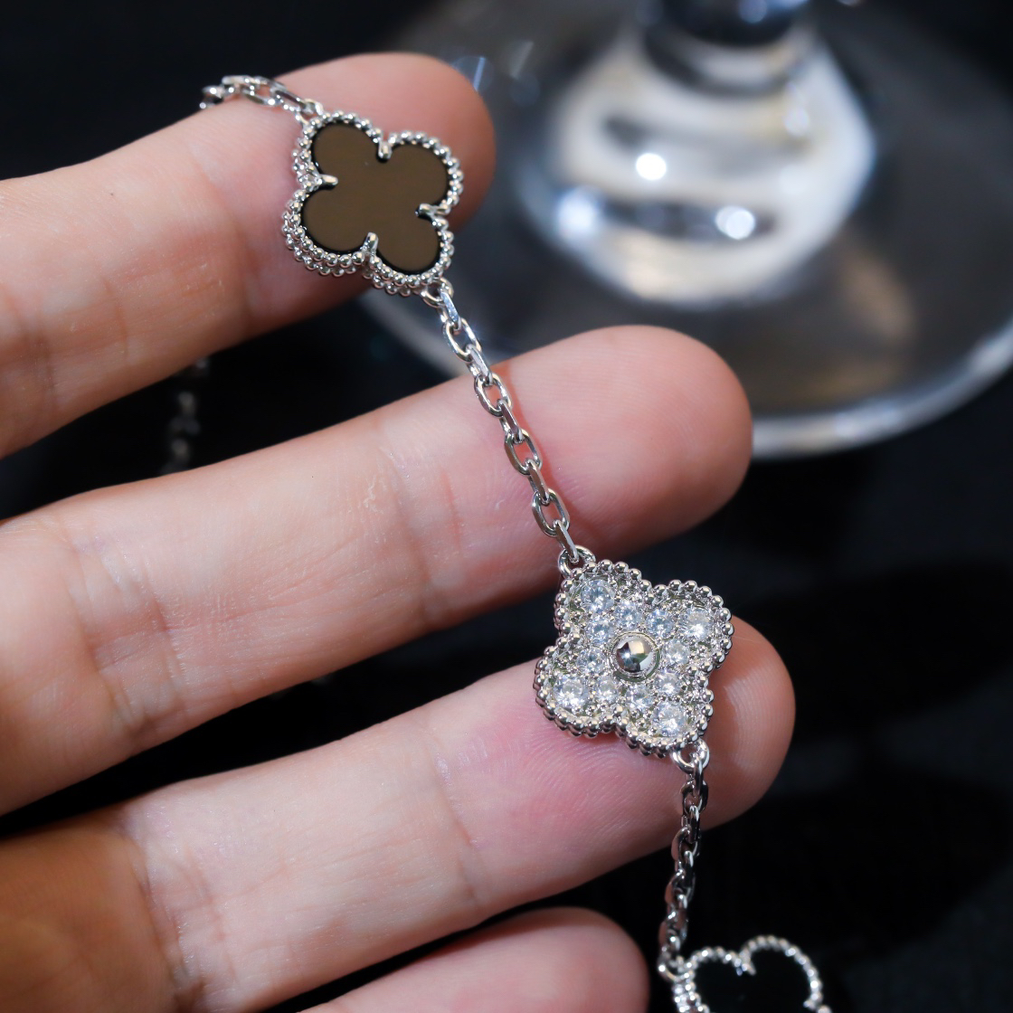 Van Cleef & Arpels Bracelet-71