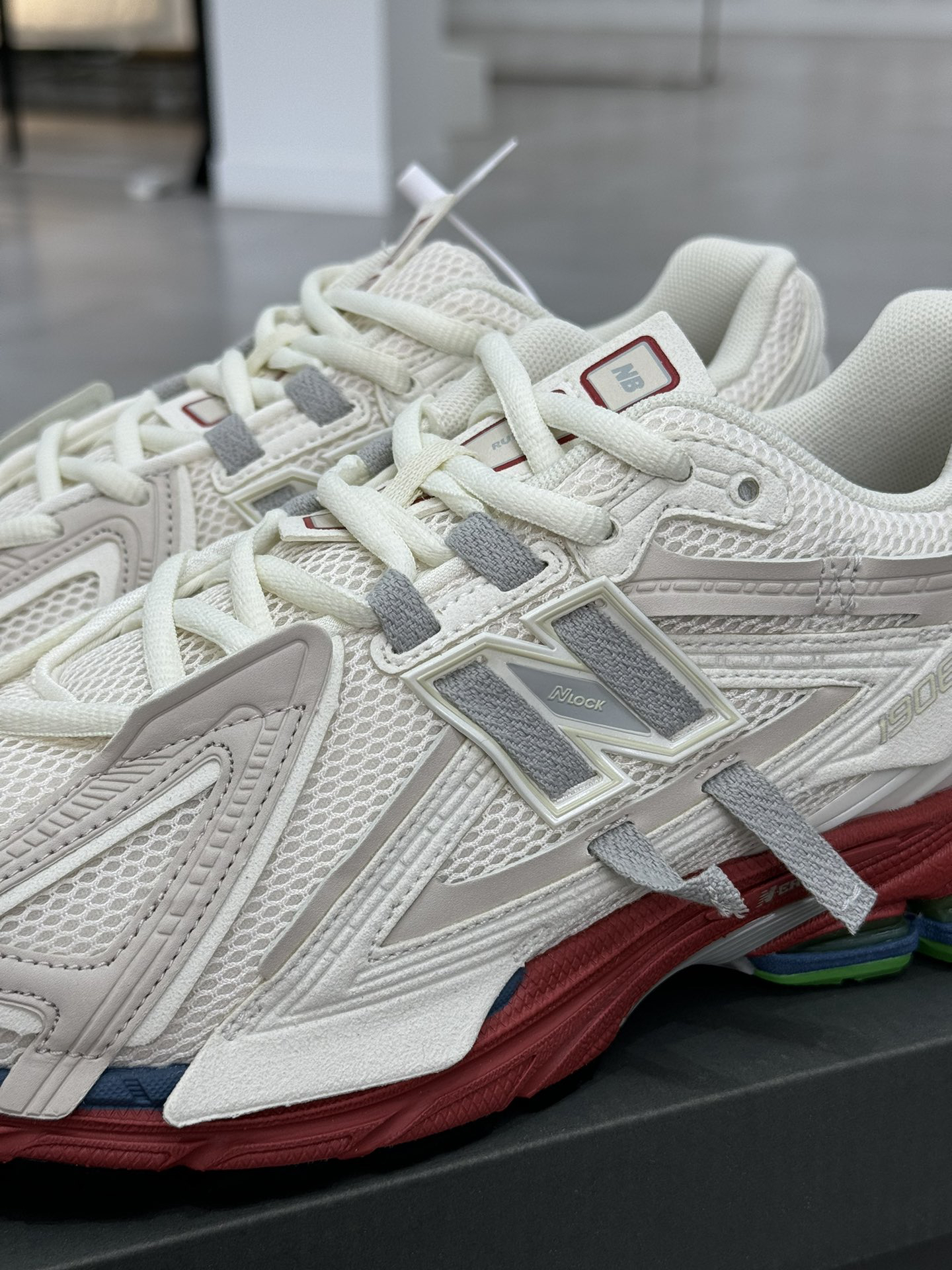 New Balance Sneakers-234