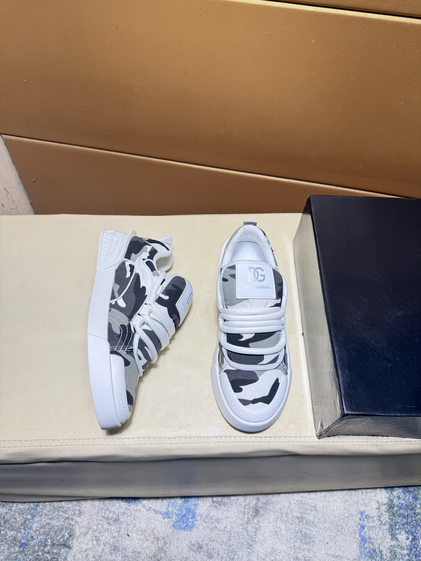 D&G Sneakers-200