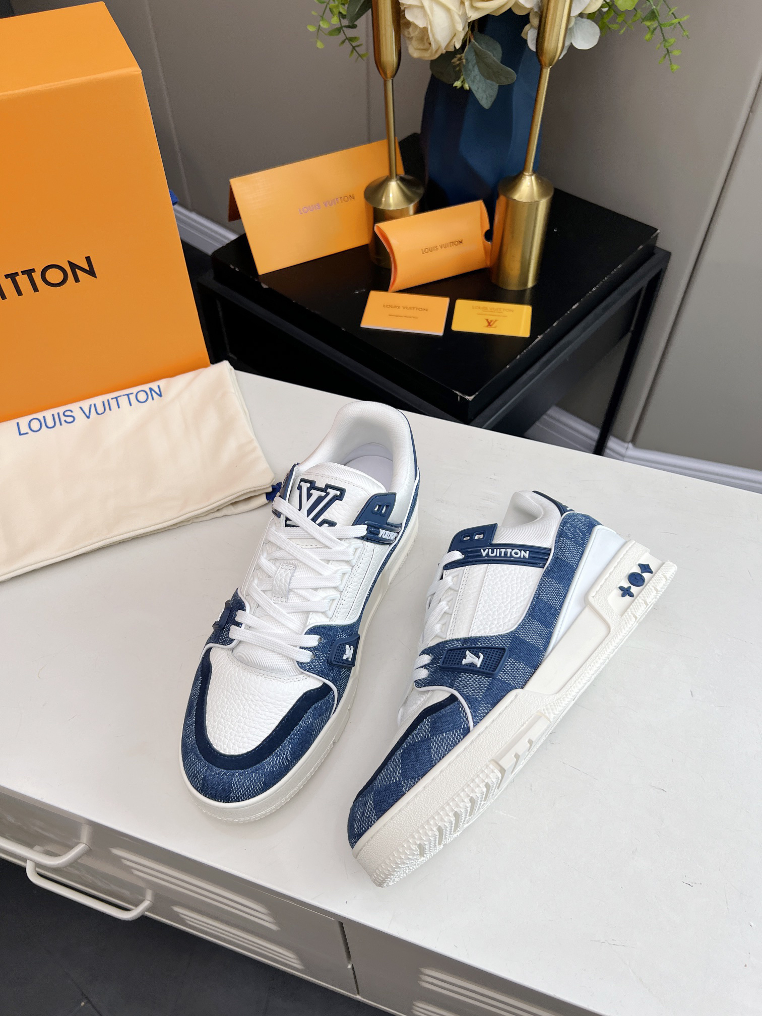 Lv Sneakers-72