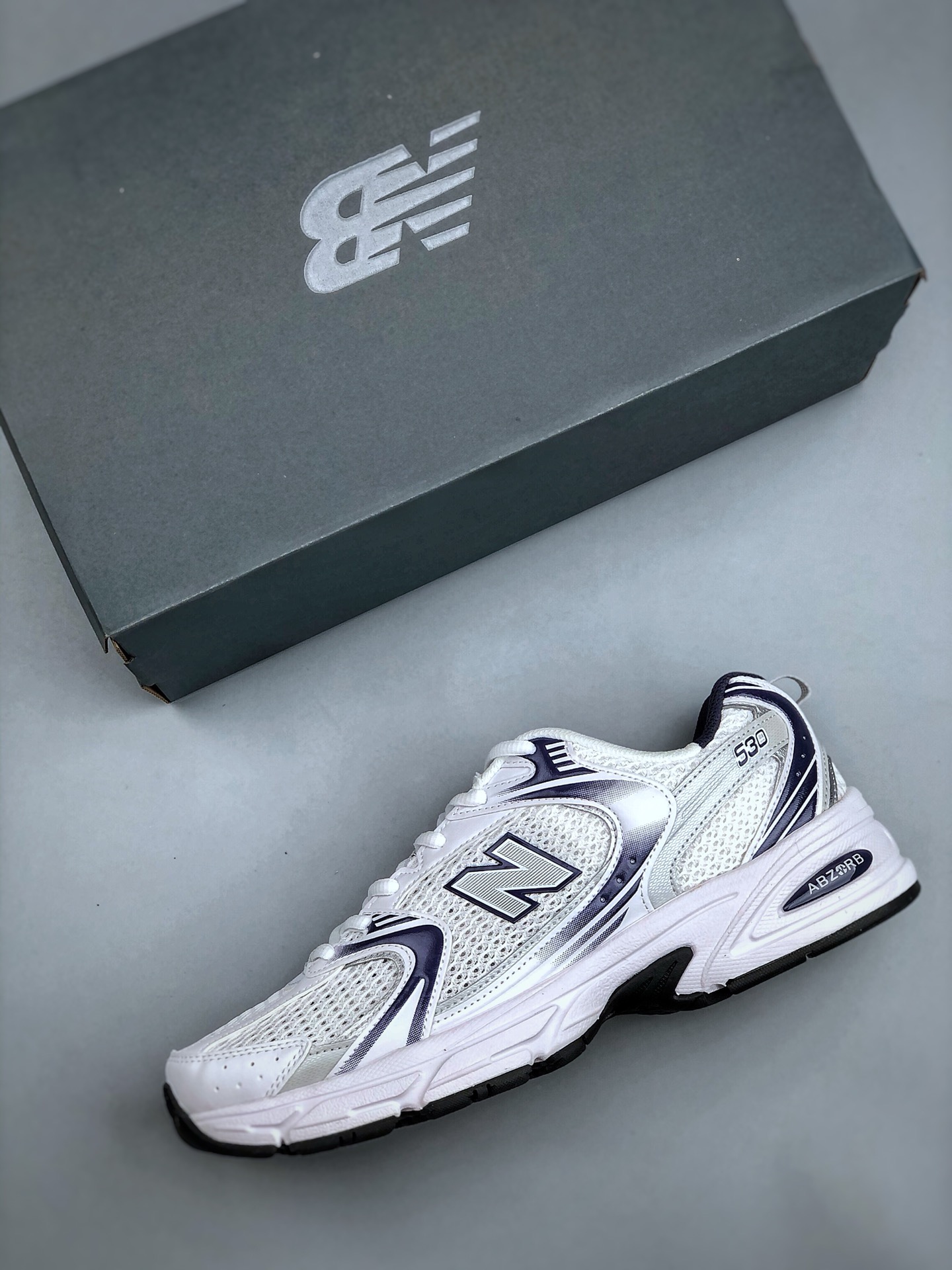 New Balance Sneakers-344