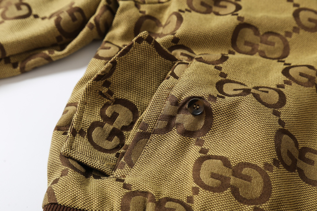 Gucci Clothing-299
