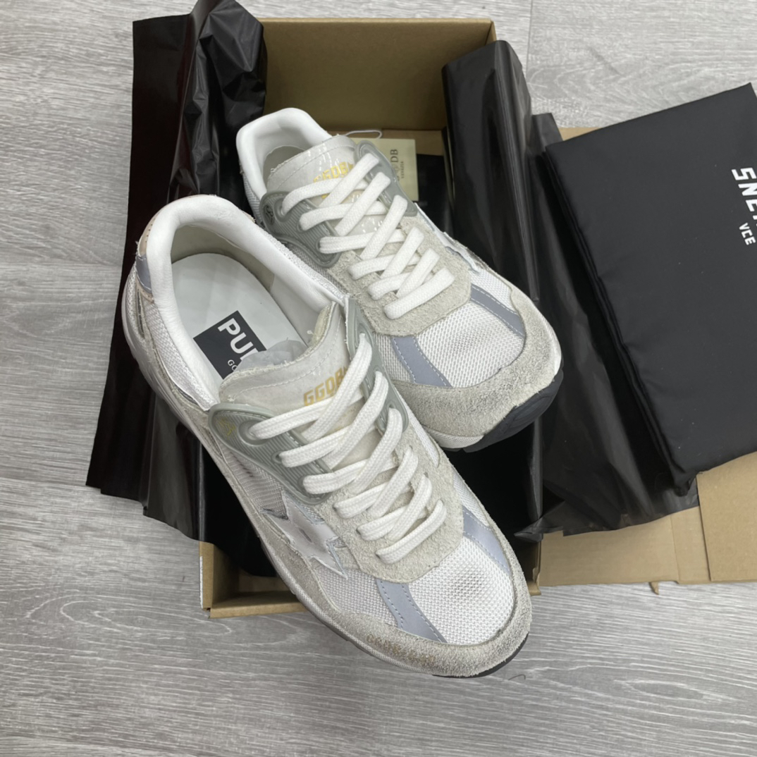 Golden Goose Sneakers-100
