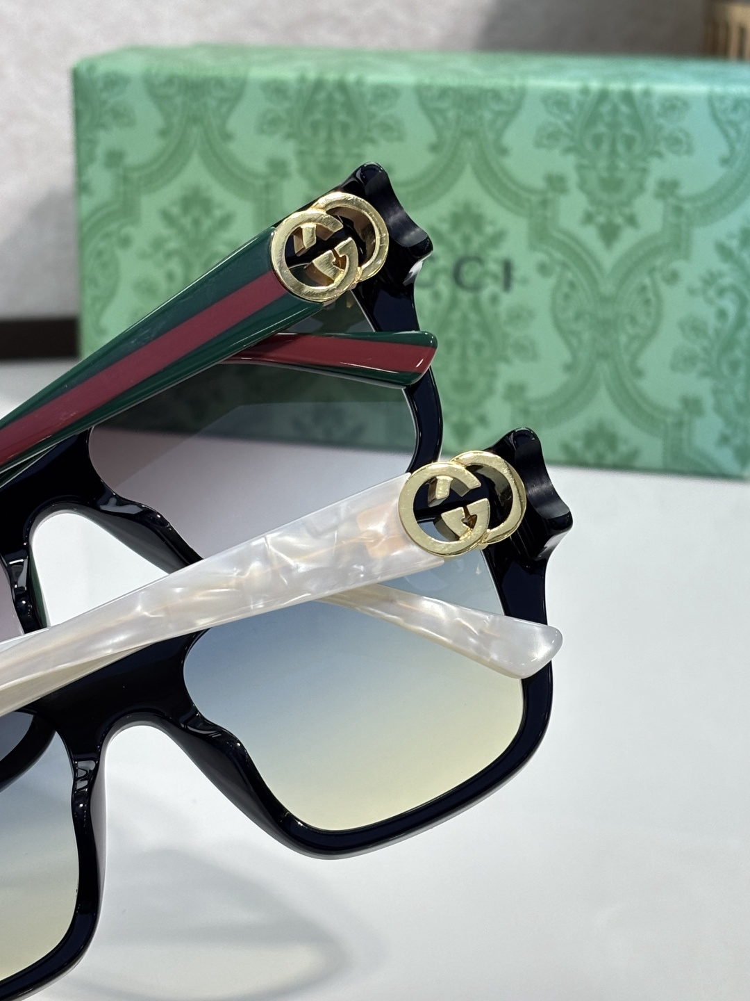 Gucci glasses-49