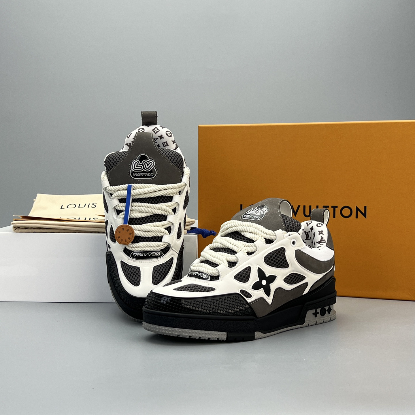 Lv Sneakers-128