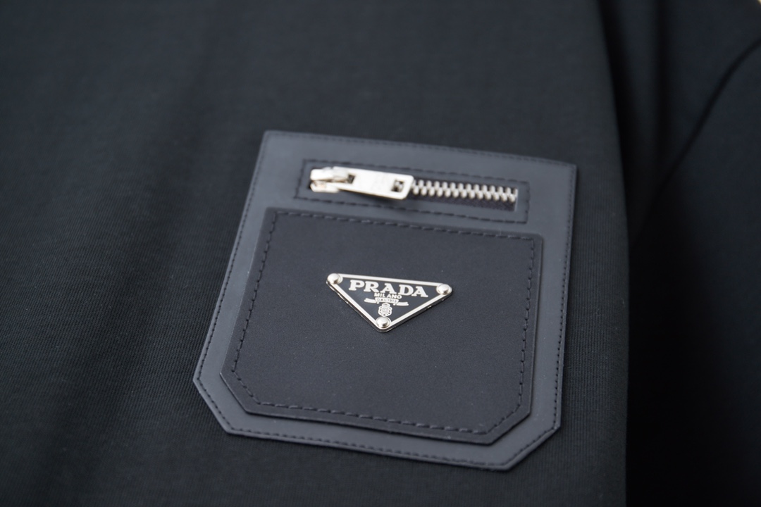 Prada clothing-239