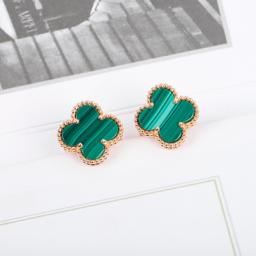 Van Cleef & Arpels earring-35