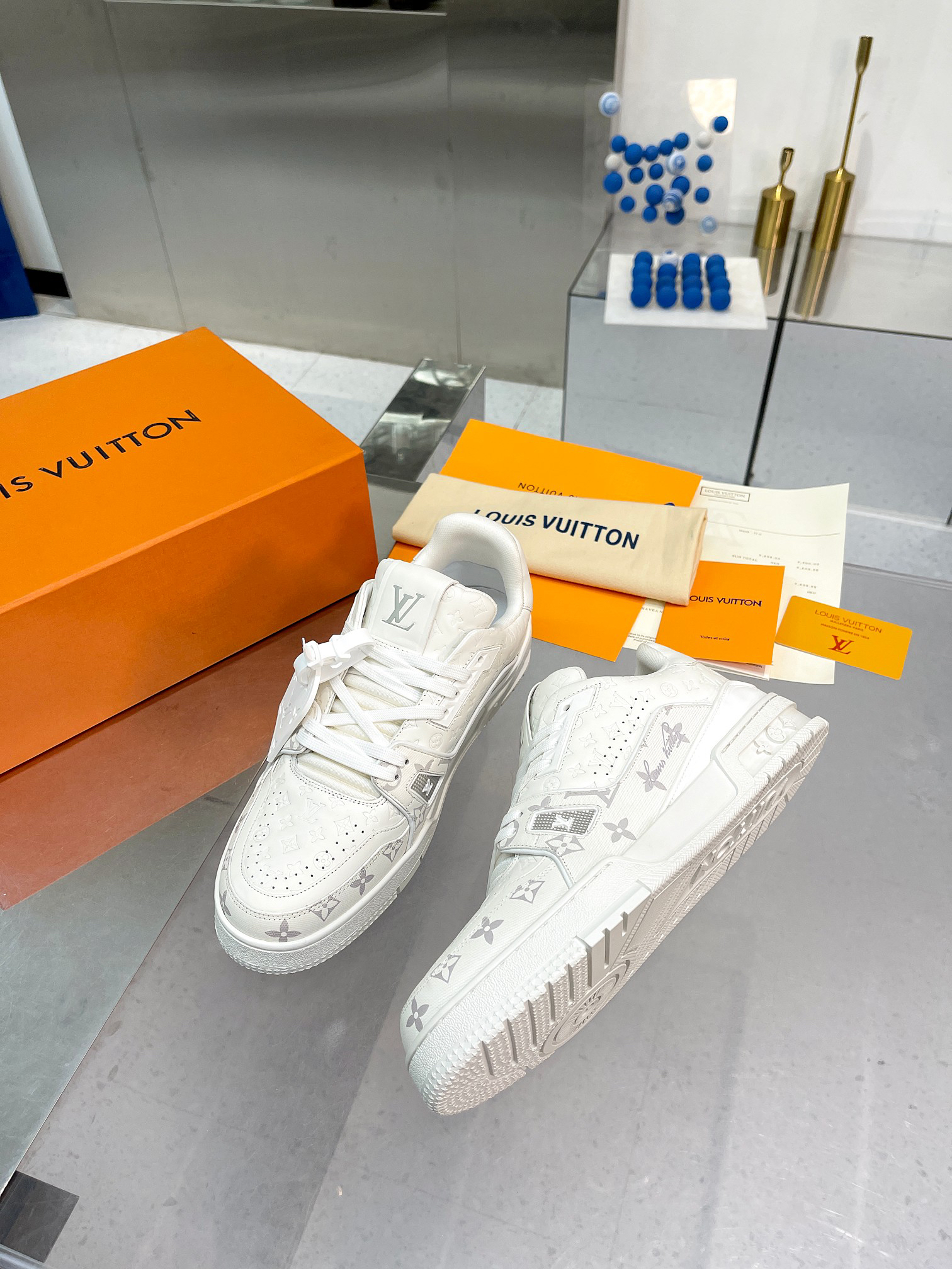 Lv Sneakers-61