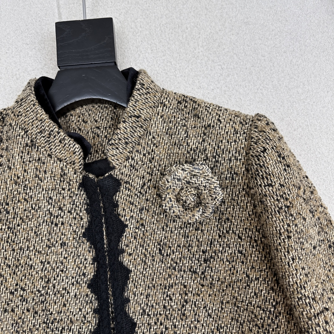 Chanel Clothing-11