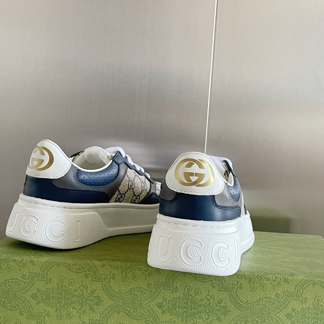 Gucci Sneakers-164