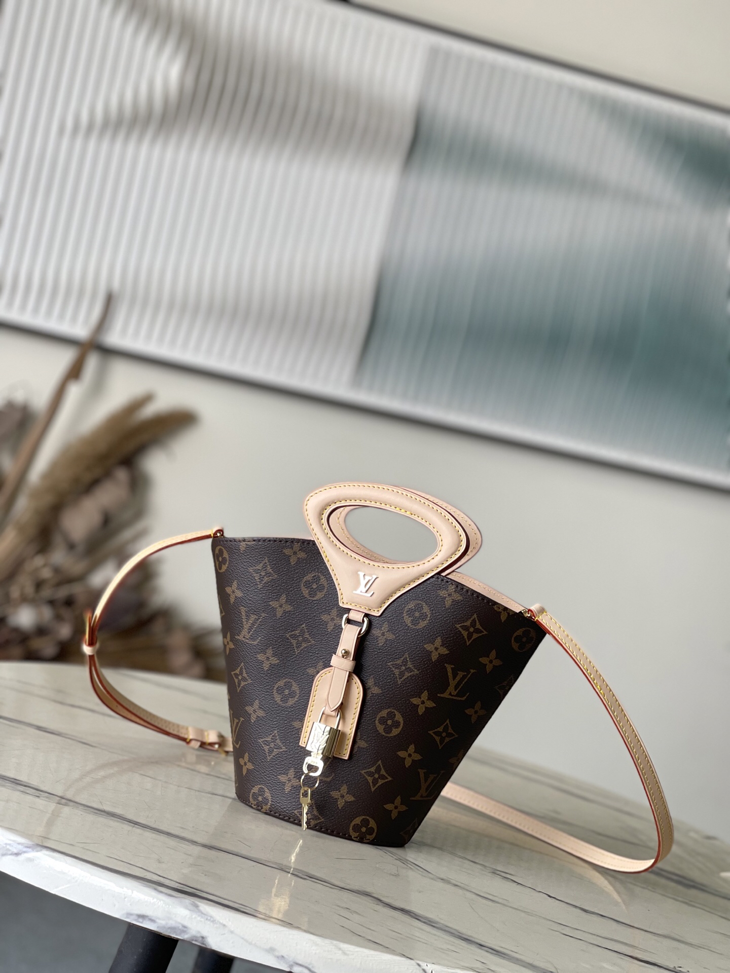 Louis Vuitton Hot New Product-101