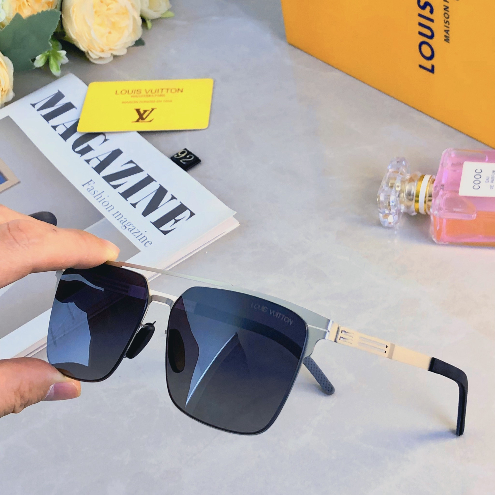 LV glasses-20