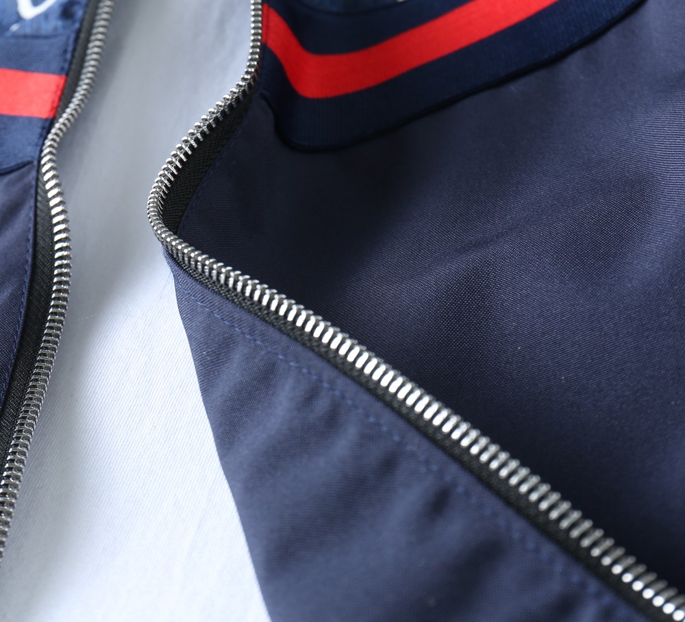 Gucci Clothing-328