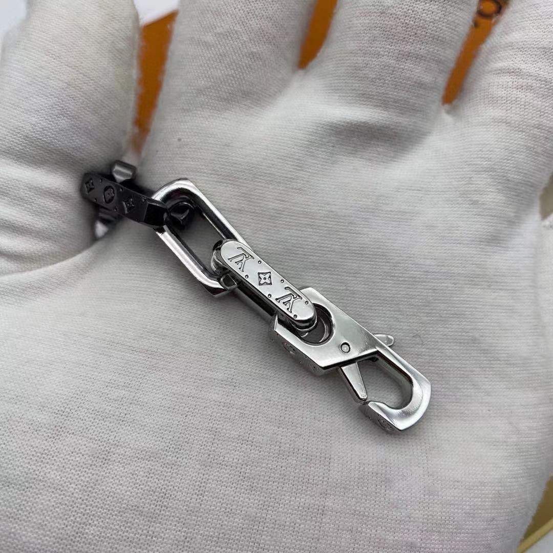 LV Bracelet-44