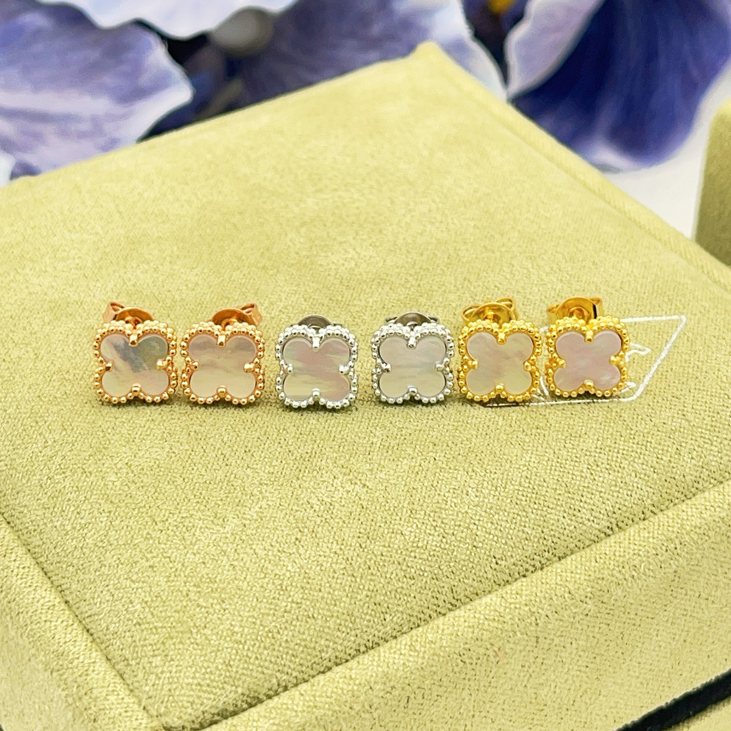 Van Cleef & Arpels earring-109