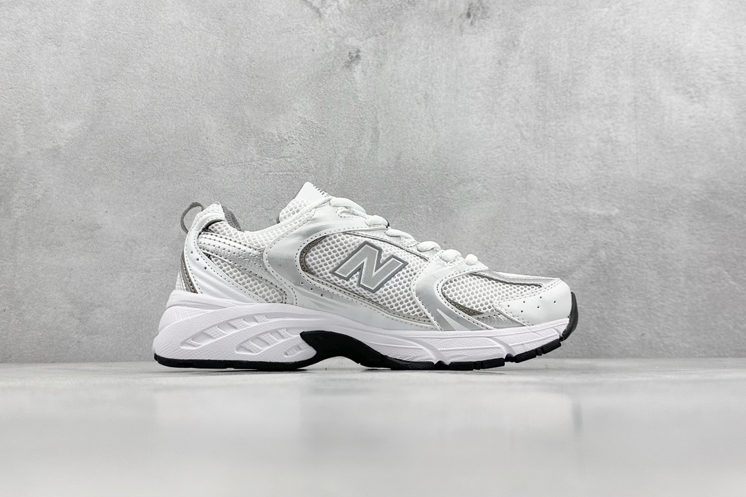 New Balance Sneakers-94