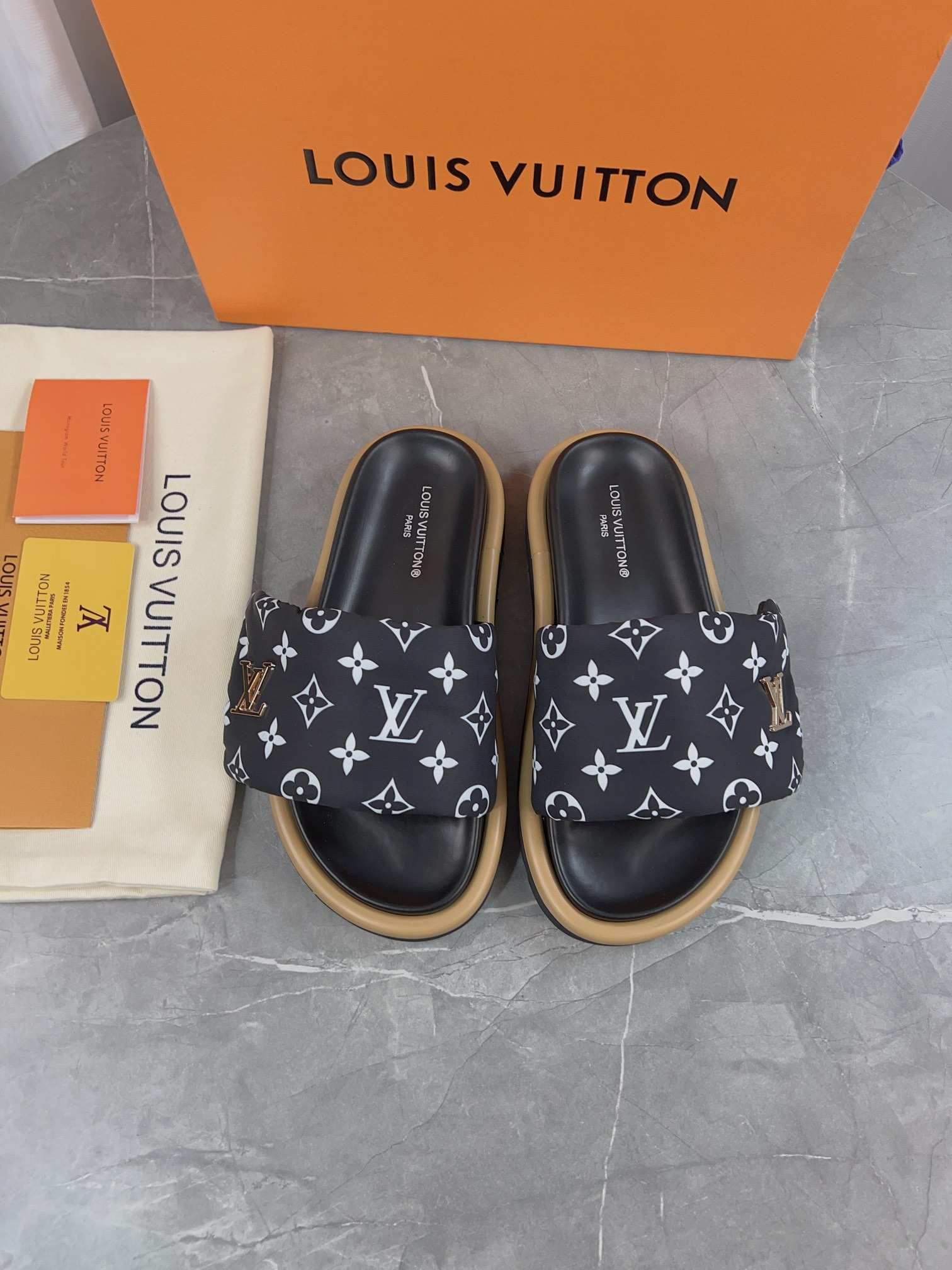 LV Summer footwear