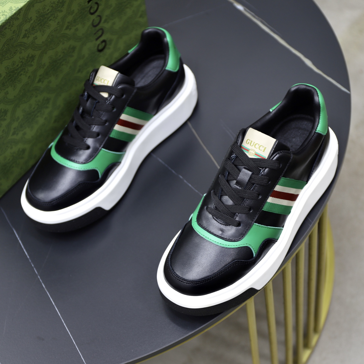 Gucci Sneakers-130