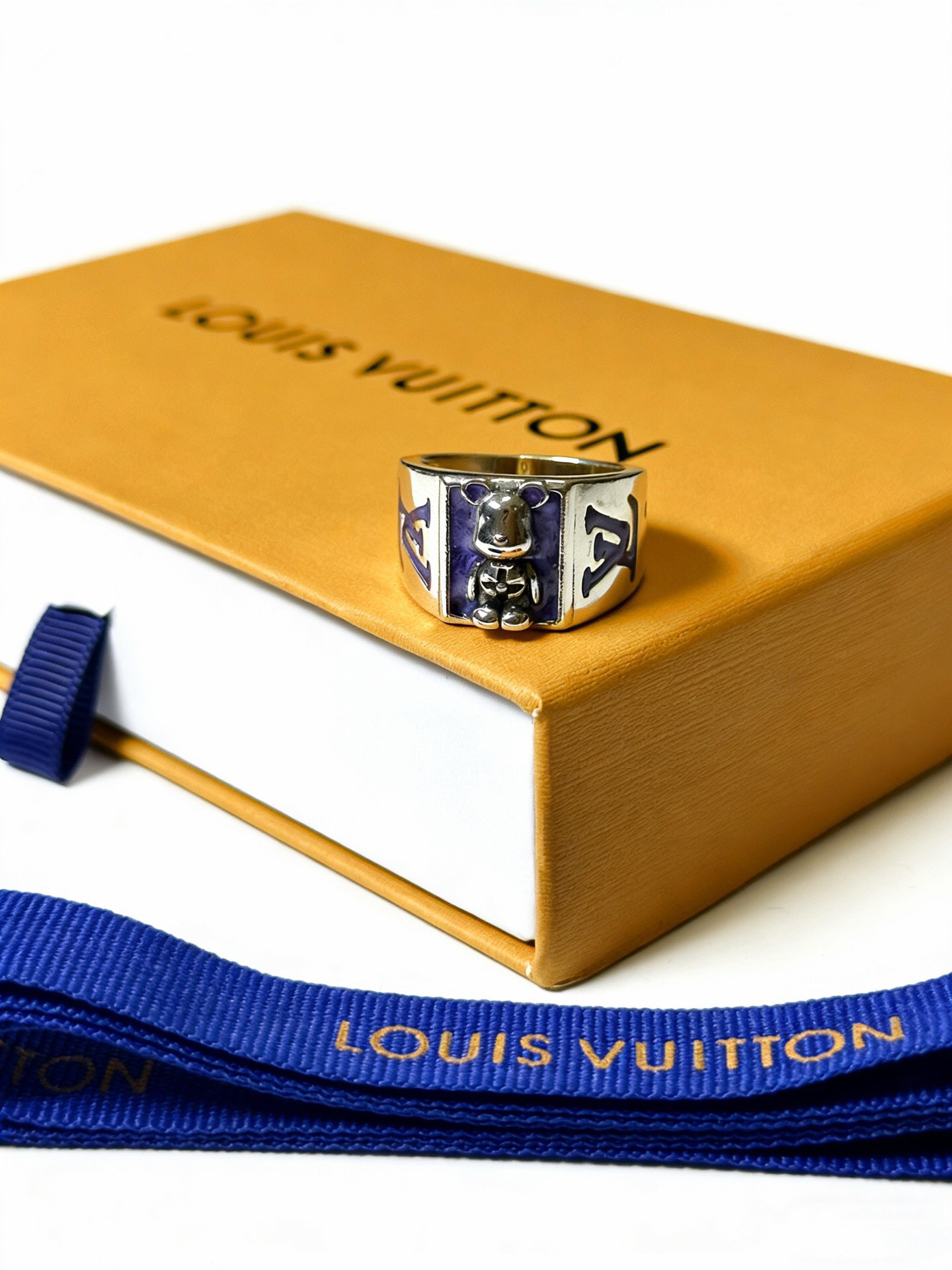 LV ring-2