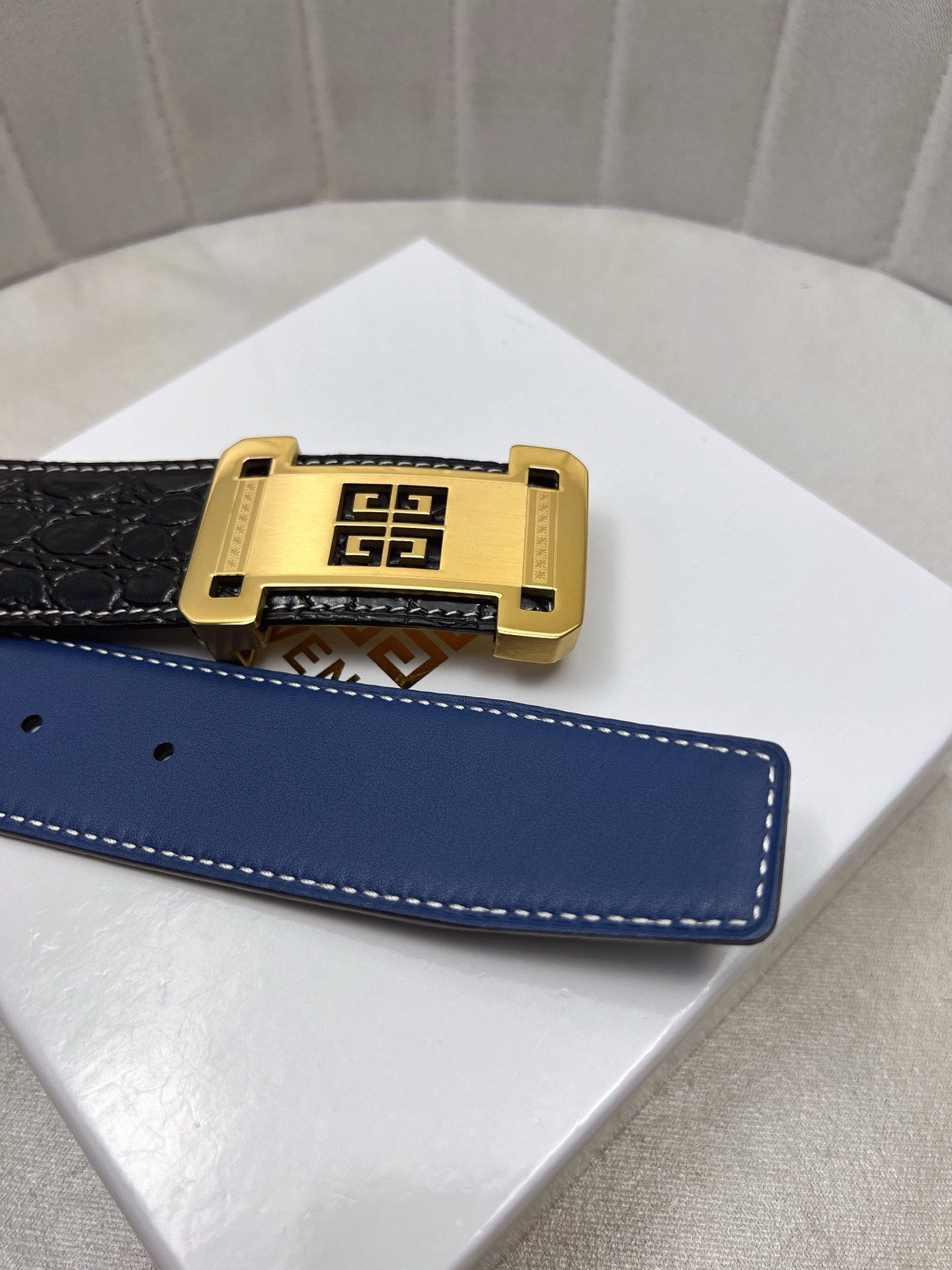 Givenchy belt-134