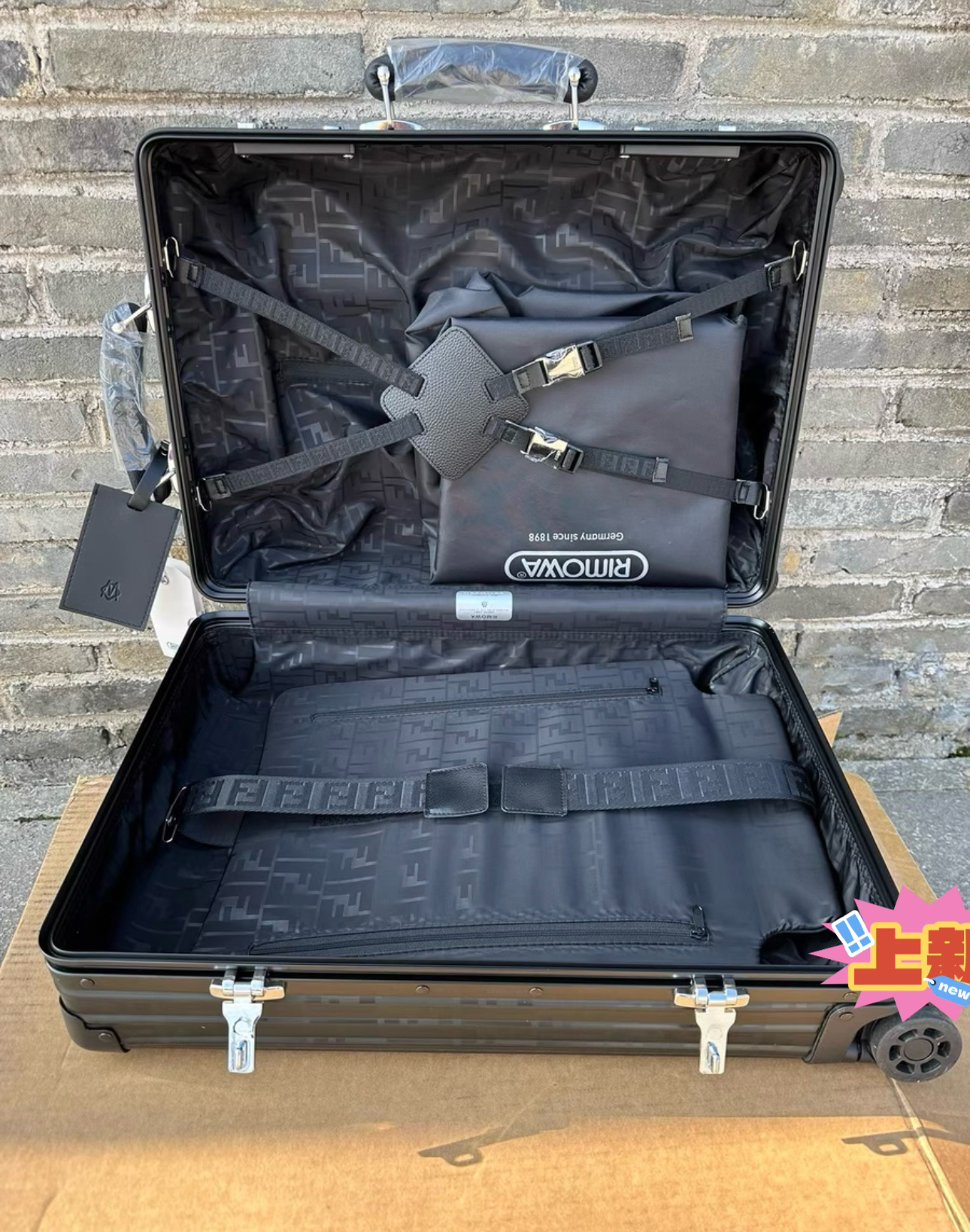 Fendi luggage-24
