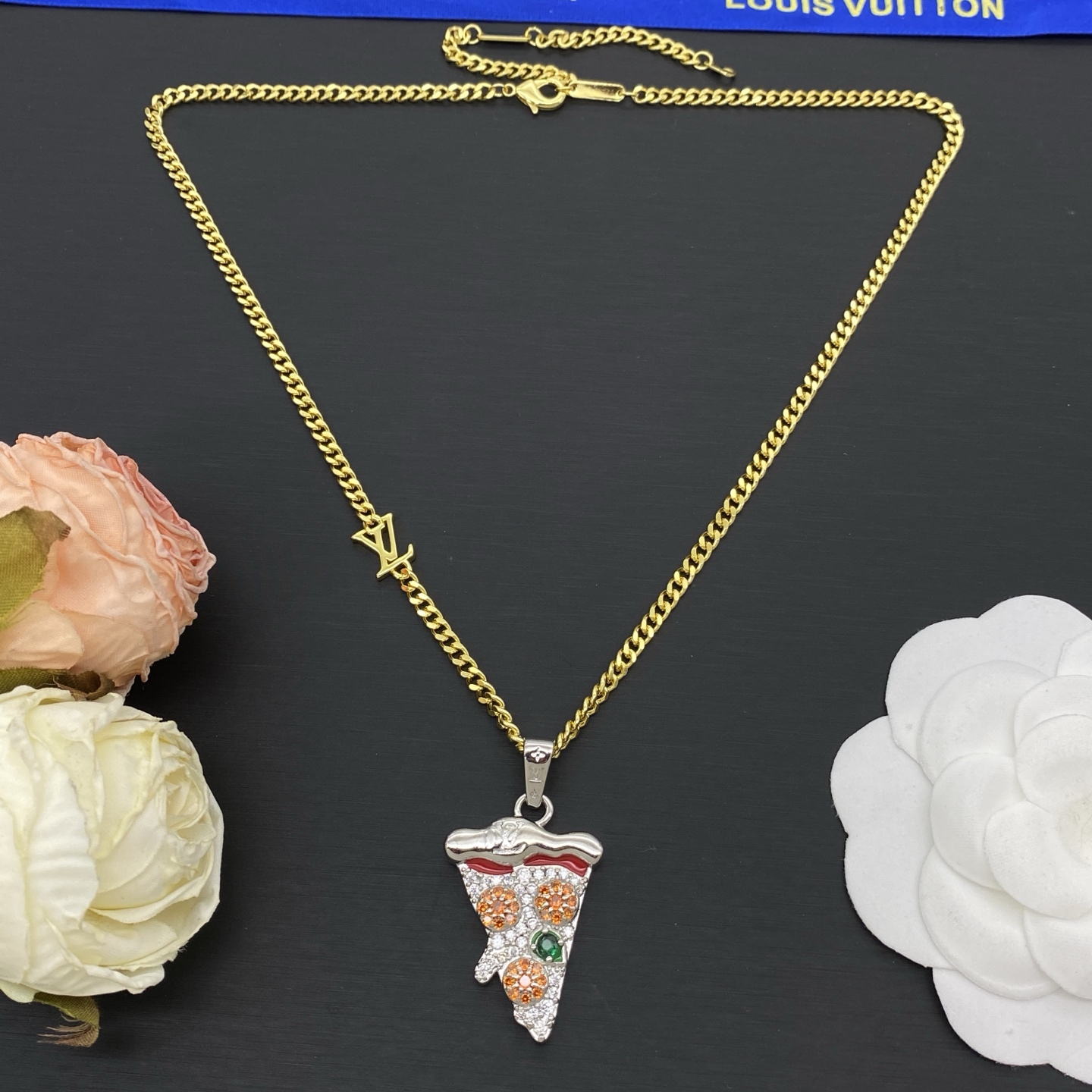 LV necklace-63