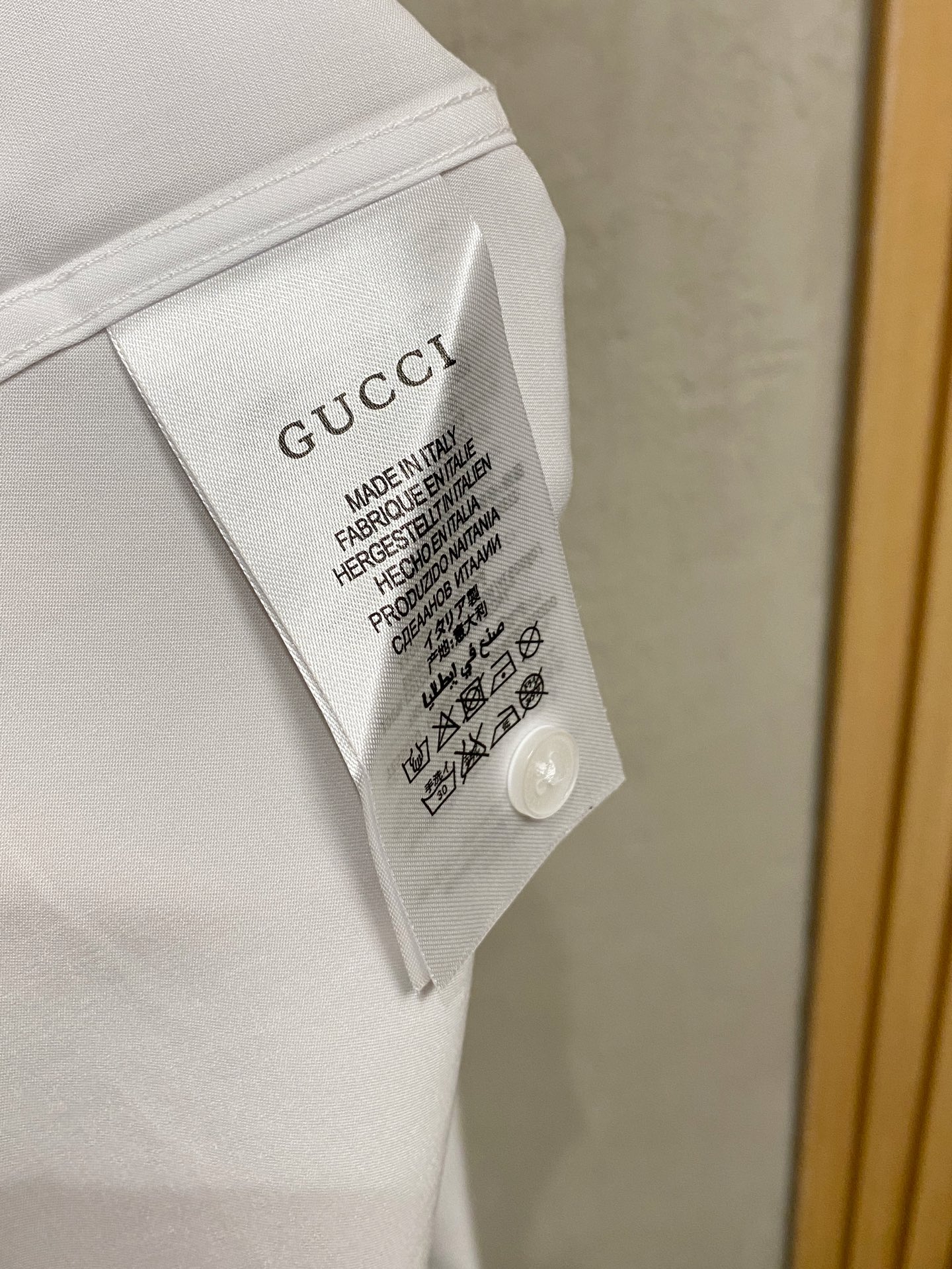 Gucci Clothing-138