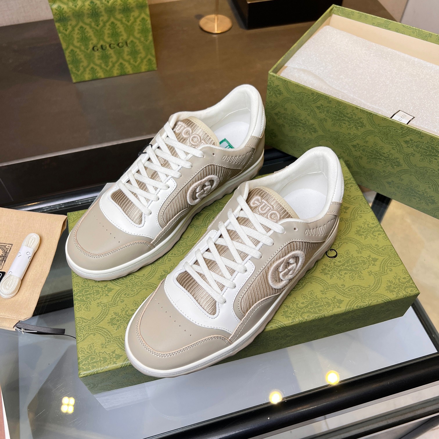 Gucci Sneakers-127