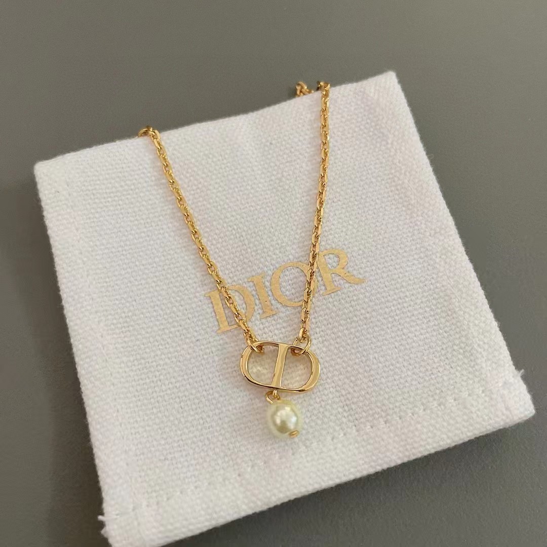 Dior necklace-6