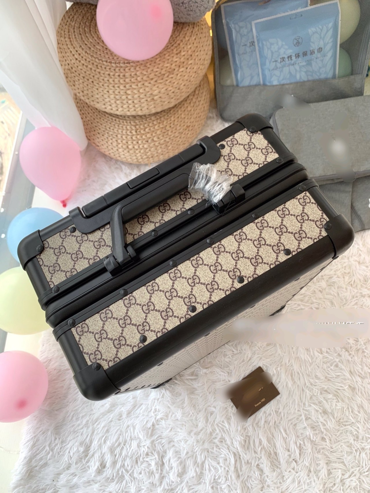 Gucci luggage-25