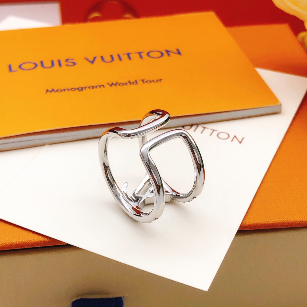 LV ring-28