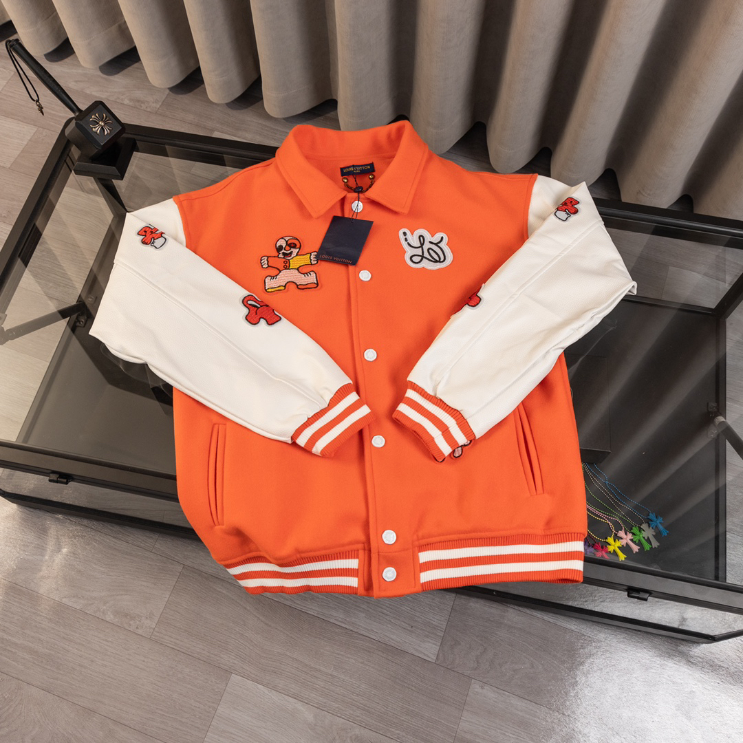 LV Clothing-307