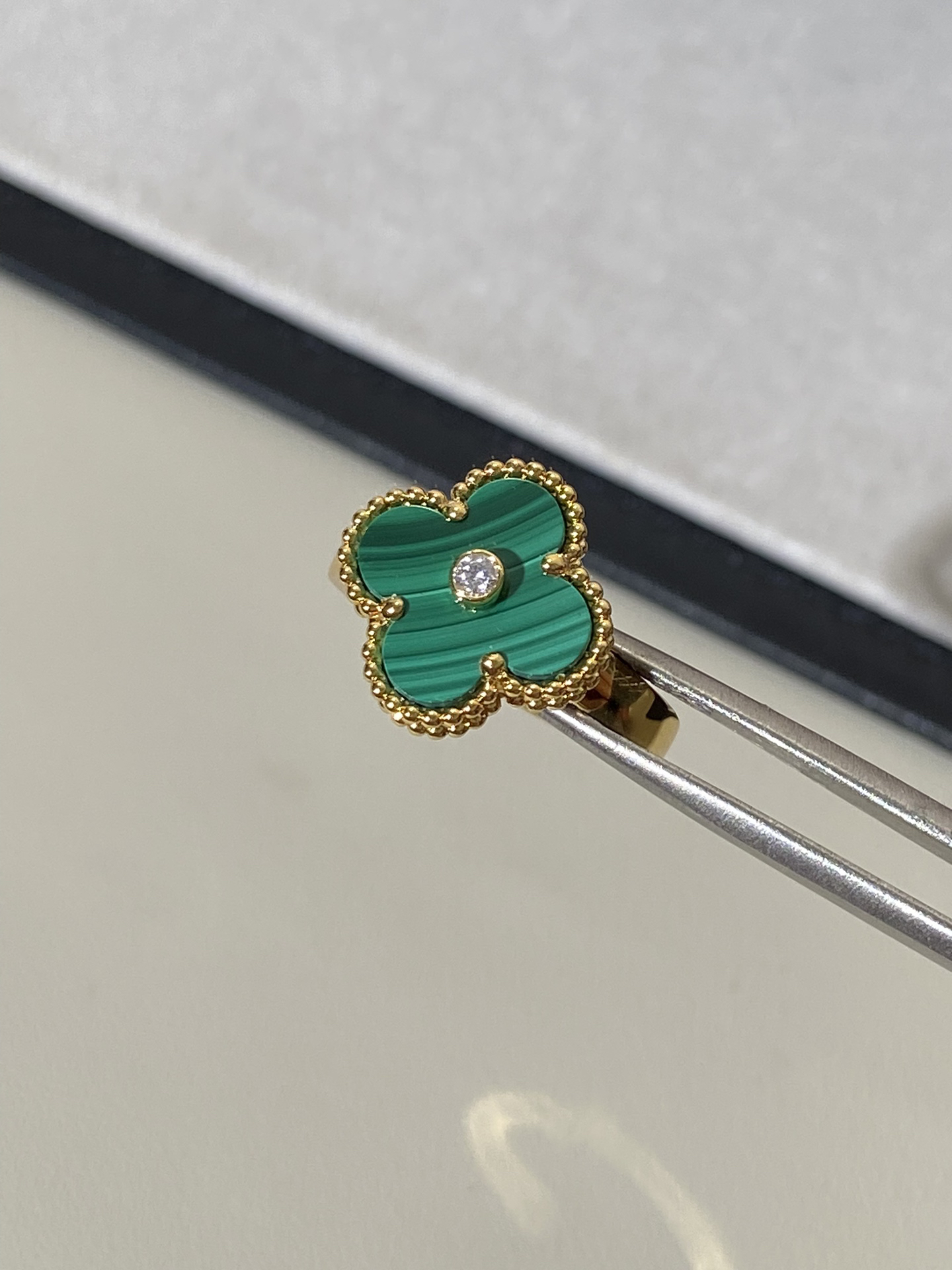 Van Cleef & Arpels ring-26