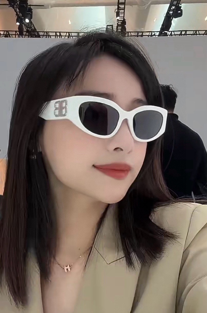Balenciaga glasses-38