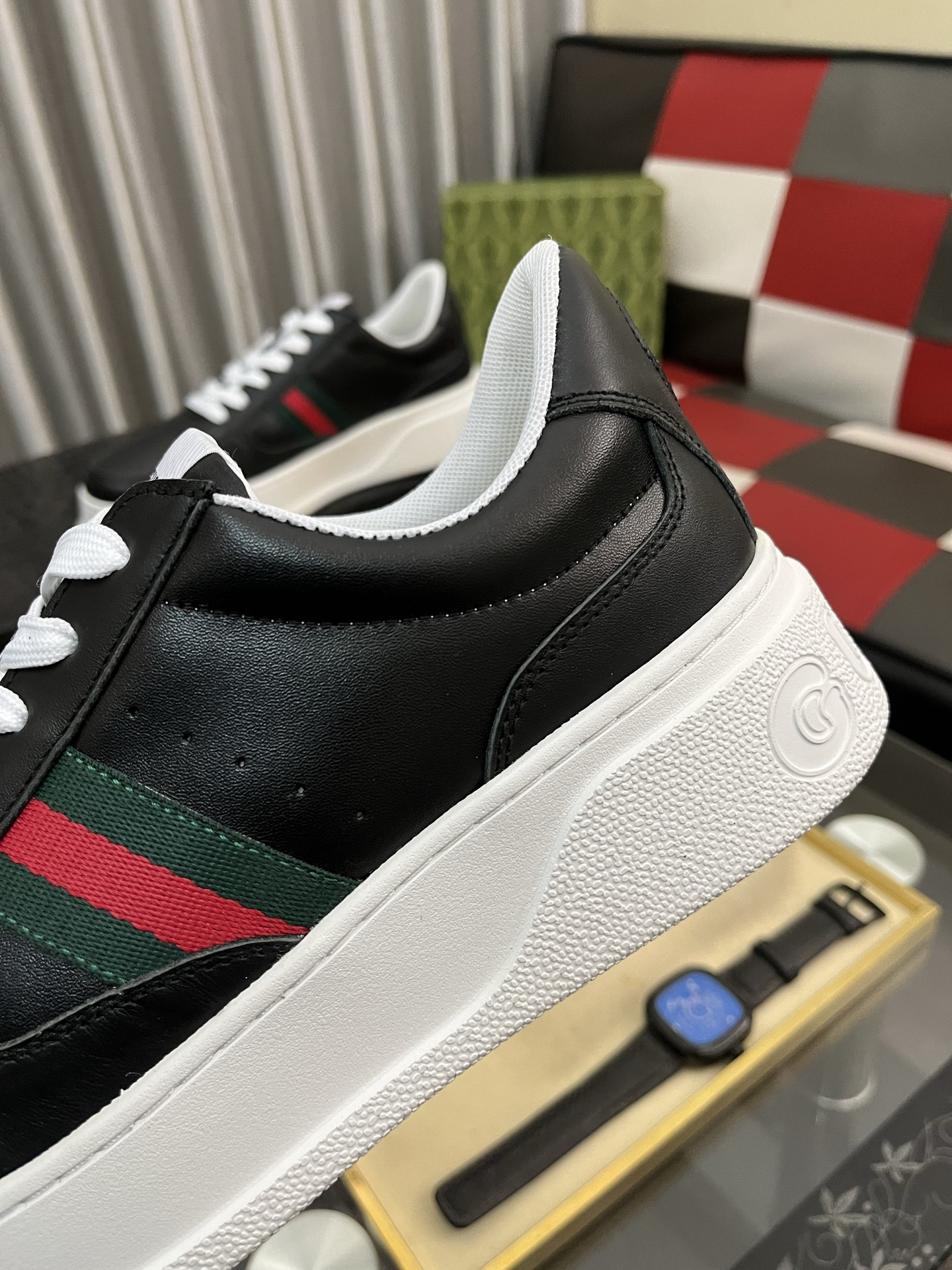 Gucci Sneakers-101