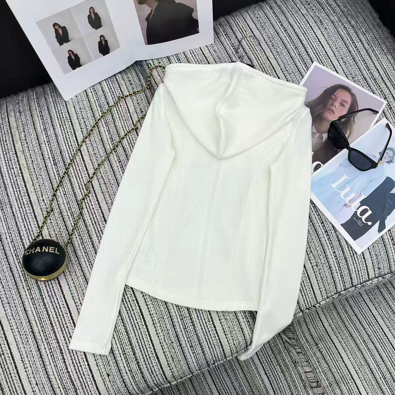 Chanel Clothing-59