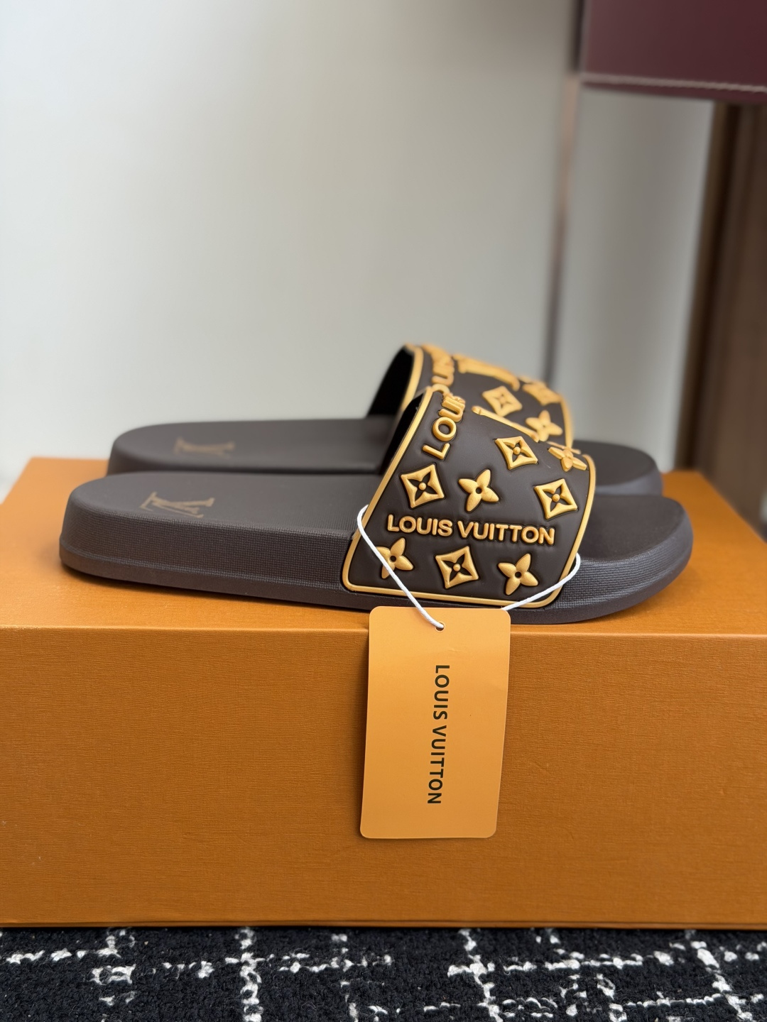 LV Summer footwear