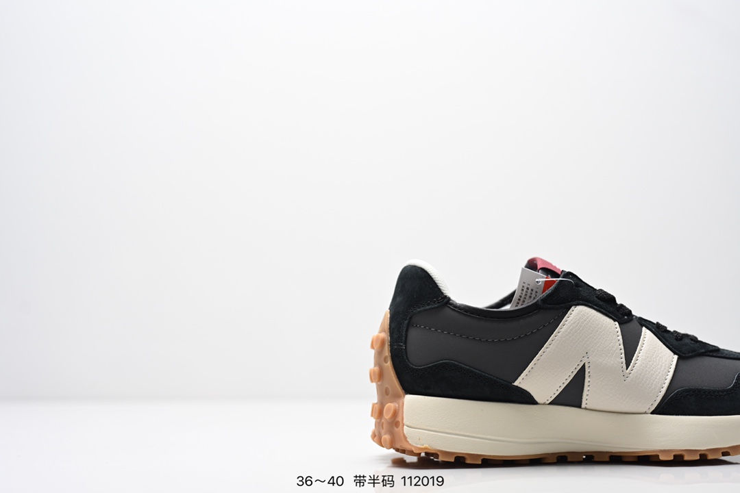 New Balance Sneakers-107