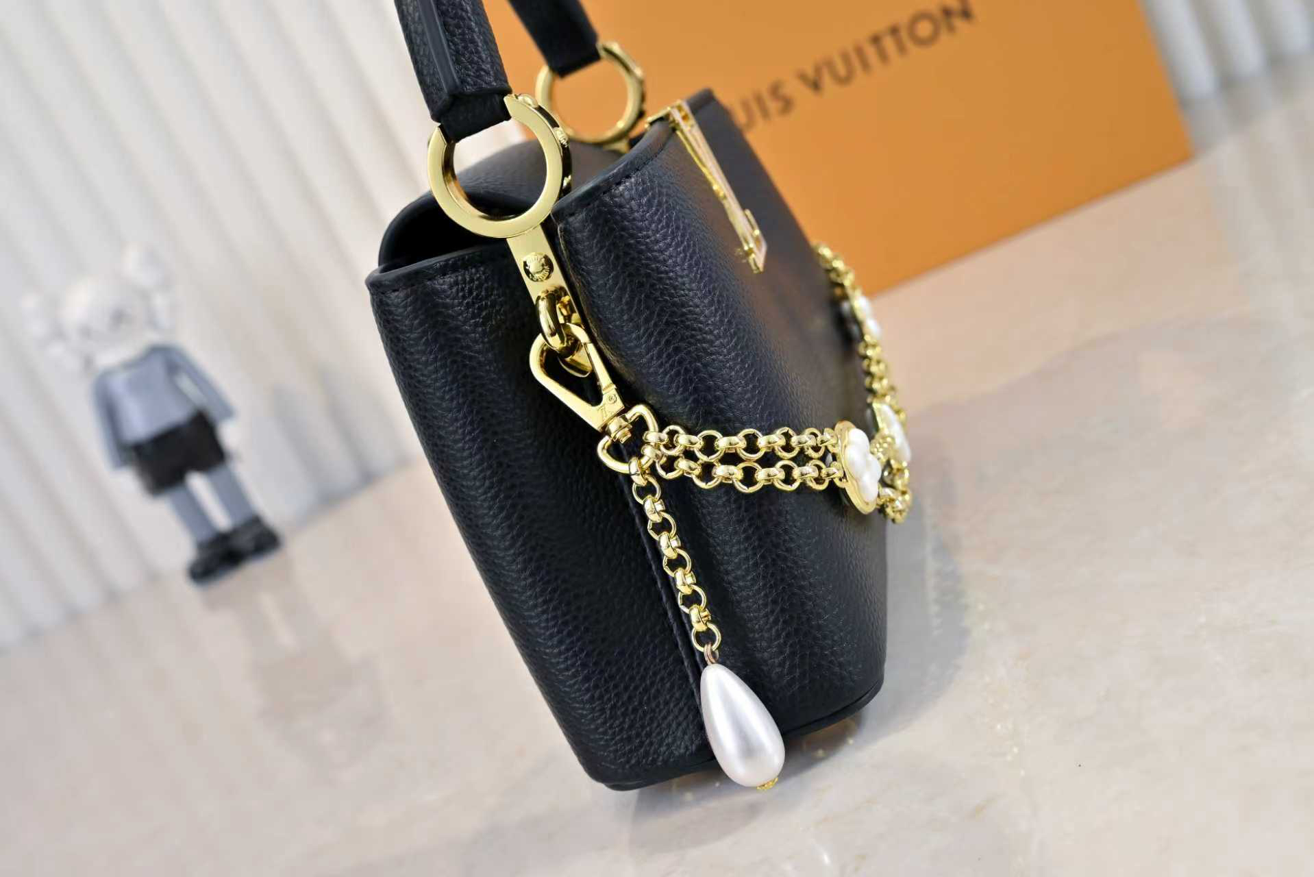 Louis Vuitton Hot New Product-144